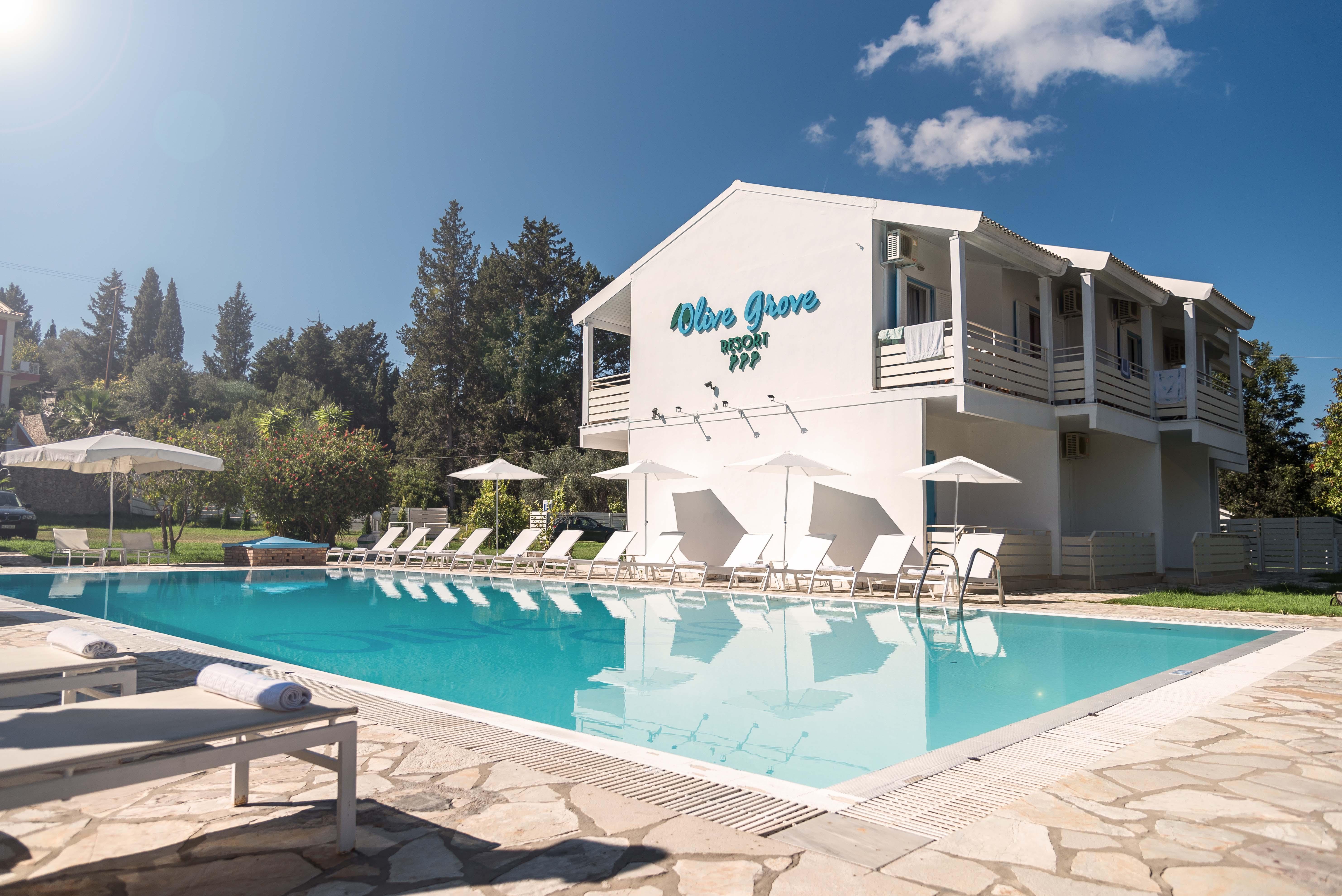 Olive Grove Resort Kávos Екстериор снимка