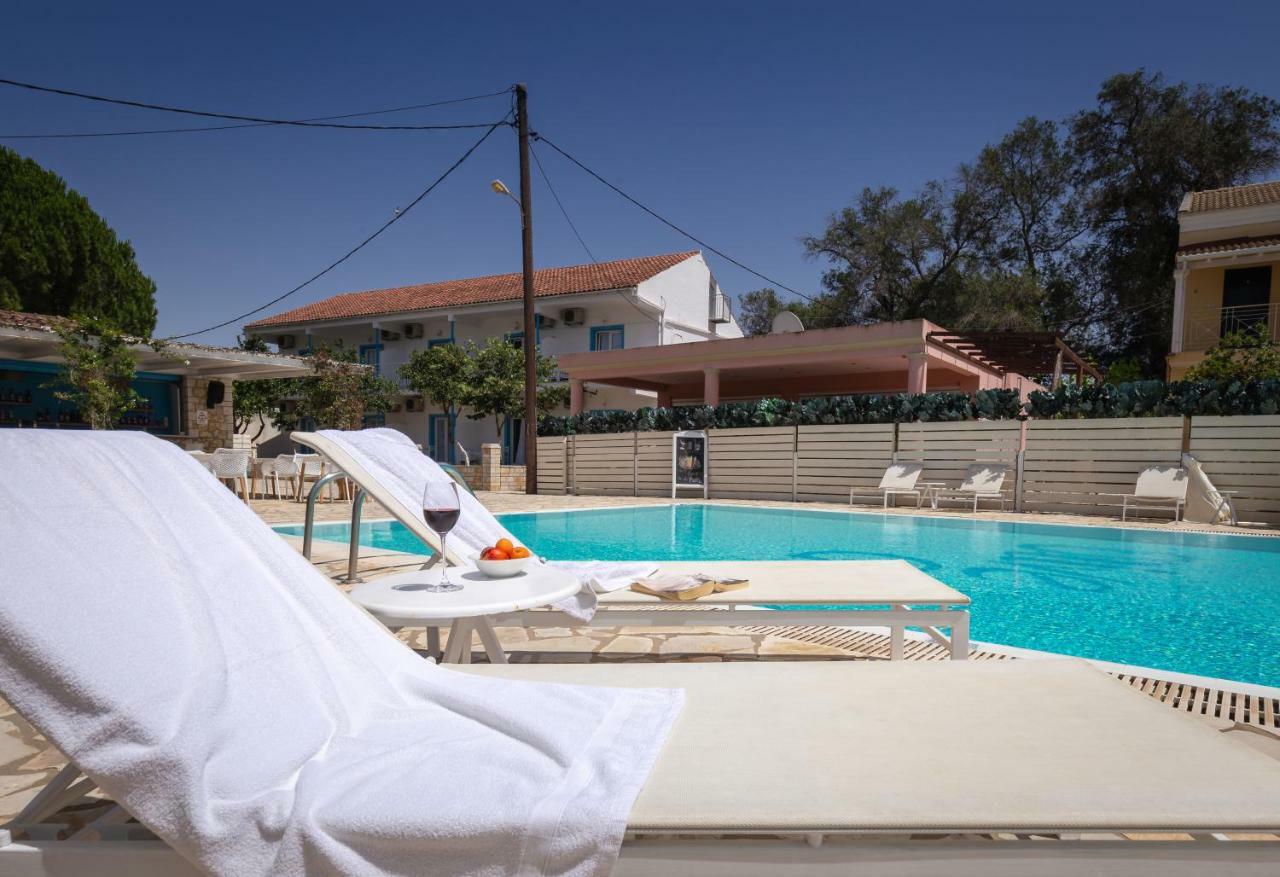 Olive Grove Resort Kávos Екстериор снимка